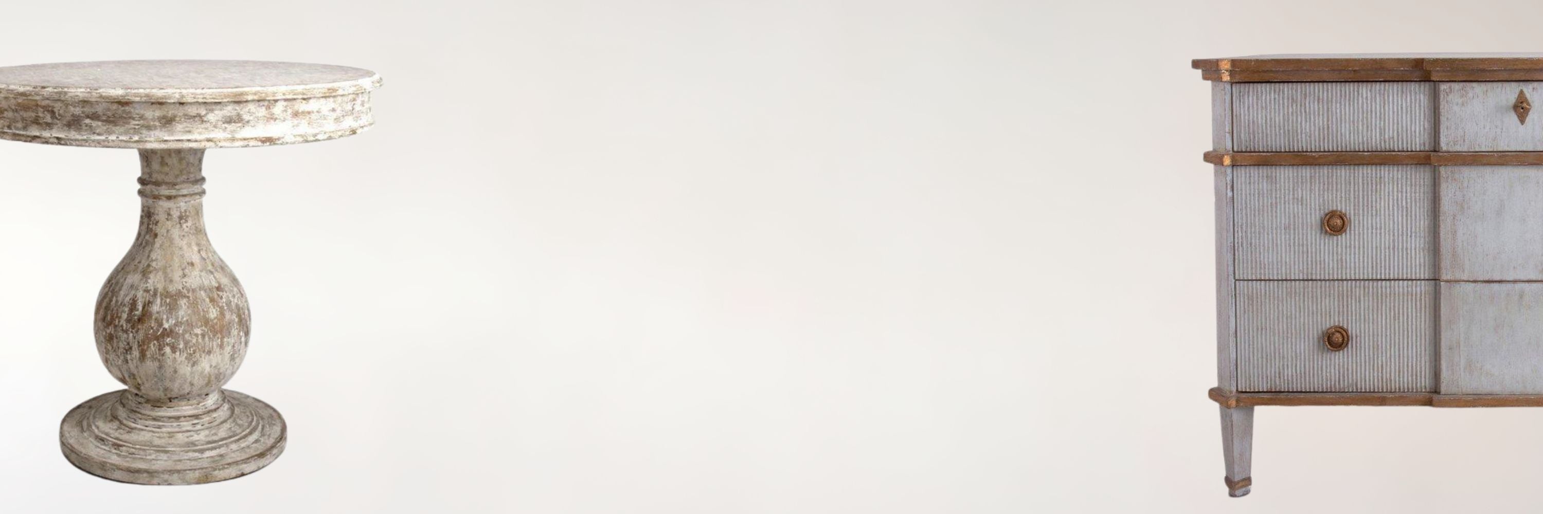 Entry Tables & Chests - Belle Escape