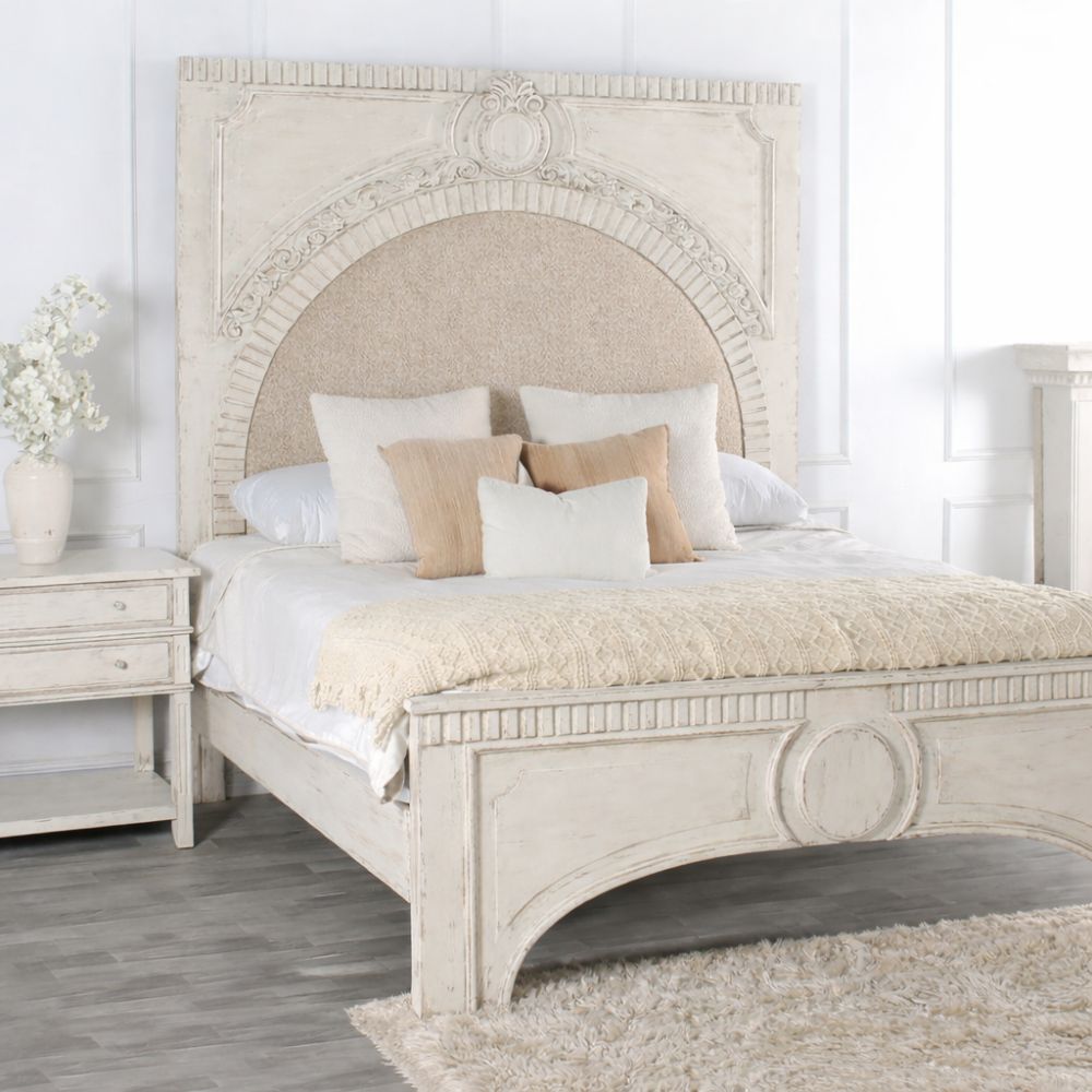 Ornate Vintage White Amelie Bed