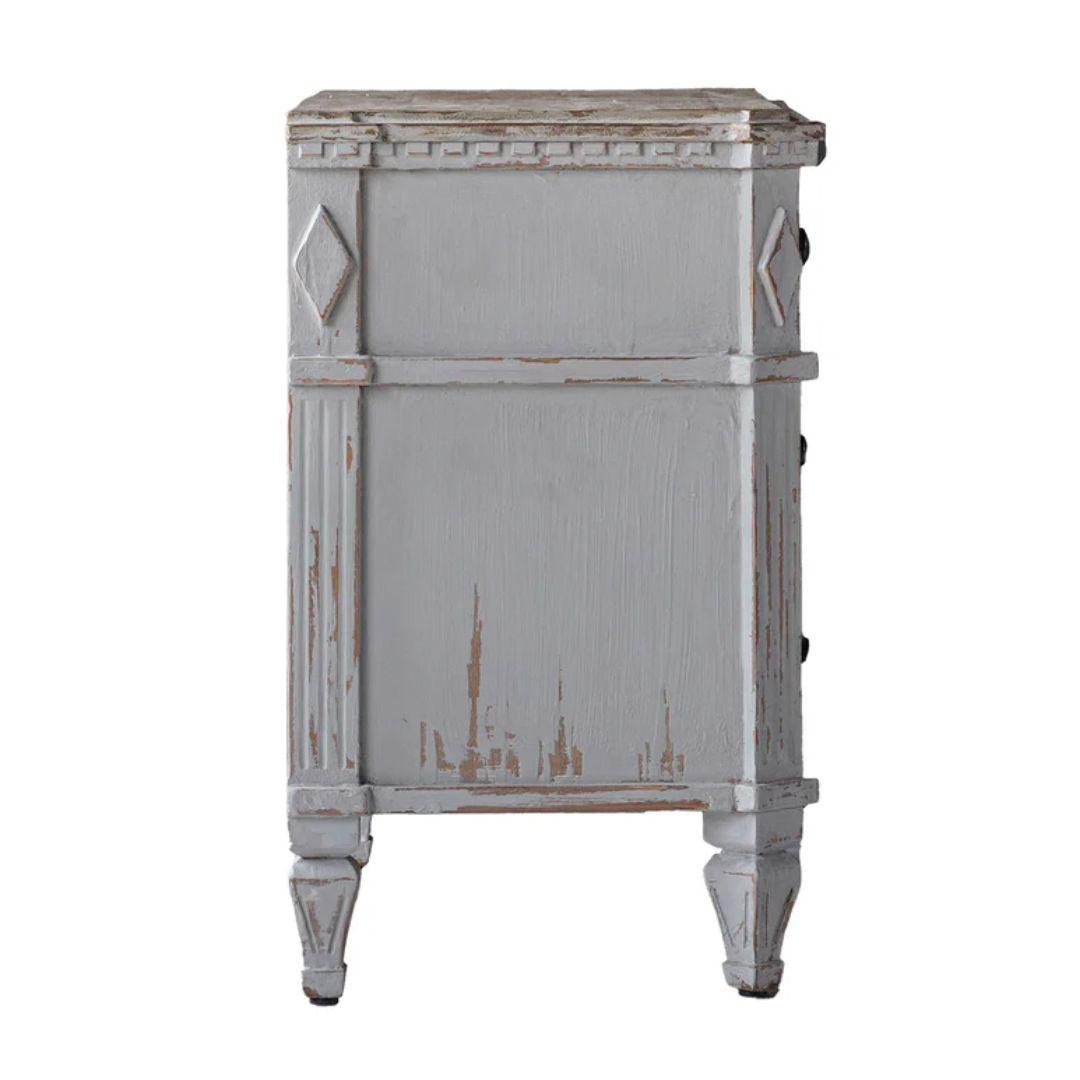 white grey distressed dresser American Woodcrafters Stonebrook Antique Gray Dresser
