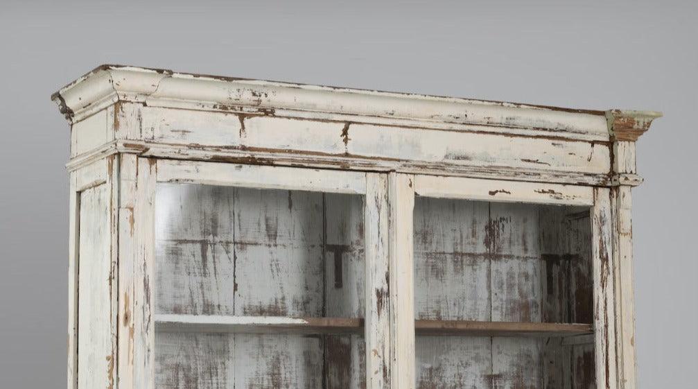 Vintage Rustic White Farmhouse Vitrine Cabinet | Vitrinenschränke